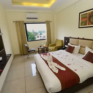 3* Hotel Sanobar